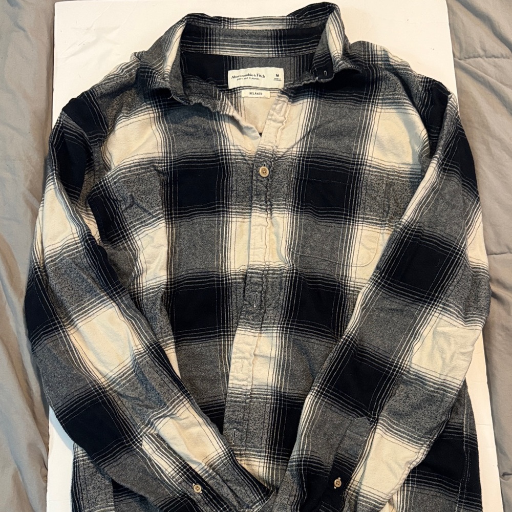 Abercrombie & Fitch Black and White Checkered Shirt
